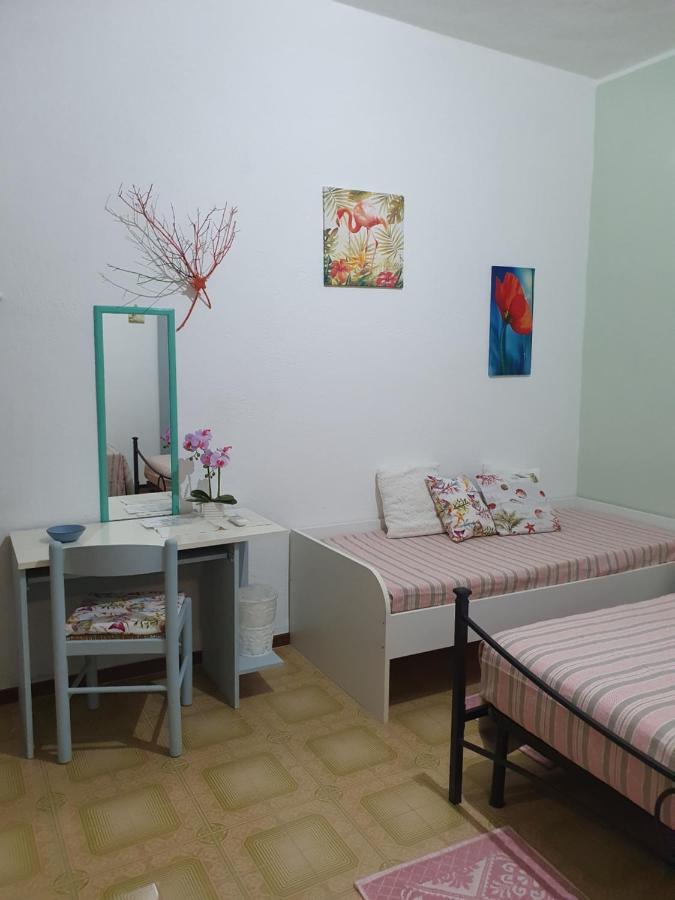 4 Stagioni Bed & Breakfast Виласимиус Екстериор снимка